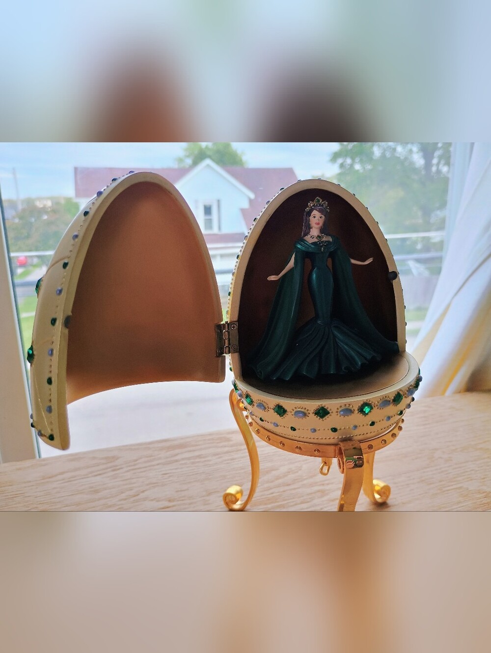 Decorative Green Jeweled Music Box with Figurine